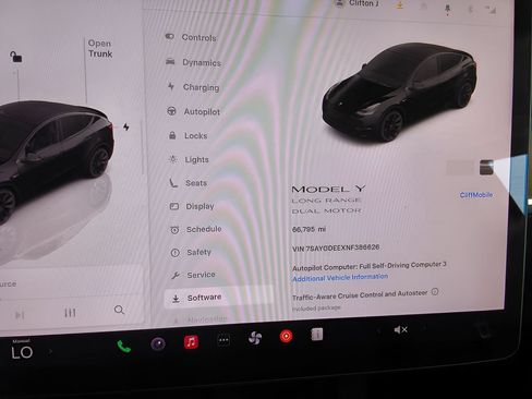 Used 2022 Tesla Model Y Long Range AWD/4WD image 22