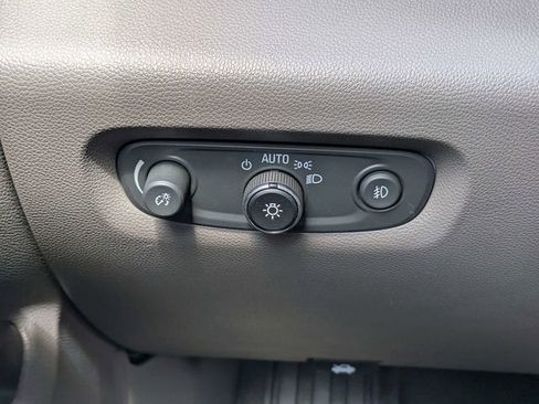 Used 2019 Chevrolet Traverse Premier w/ Driver Confidence II Package FWD image 27