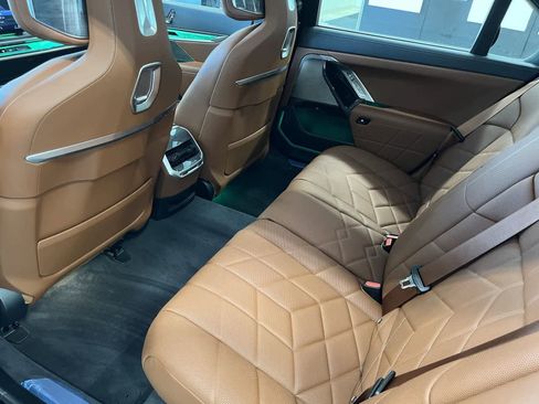 Certified 2024 BMW i7 eDrive50 w/ Executive Package image 14