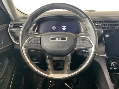 Used 2022 Jeep Grand Cherokee L Limited AWD/4WD image 30