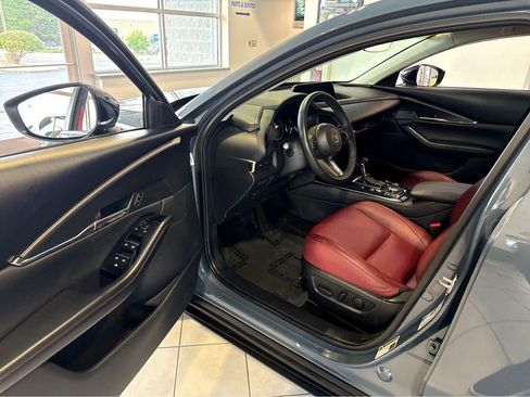 Used 2025 MAZDA CX-30 AWD 2.5 S w/ Preferred Package image 18