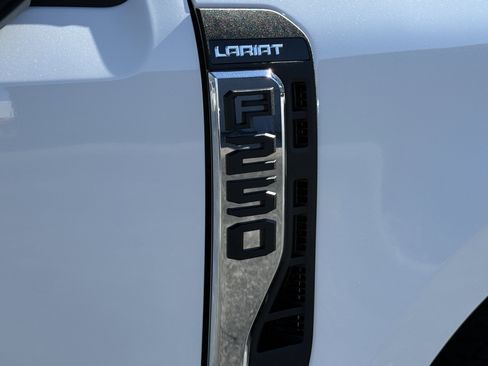 New 2026 Ford F250 Lariat w/ Lariat Premium Package AWD/4WD image 9