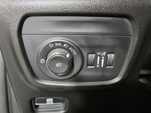 Used 2024 Jeep Grand Cherokee L Limited w/ Luxury Tech Group II AWD/4WD image 29