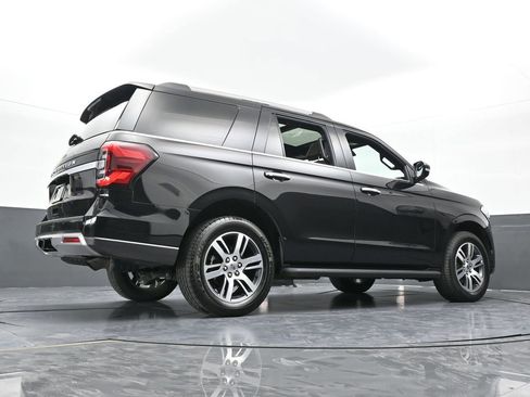 Used 2024 Ford Expedition Limited image 71