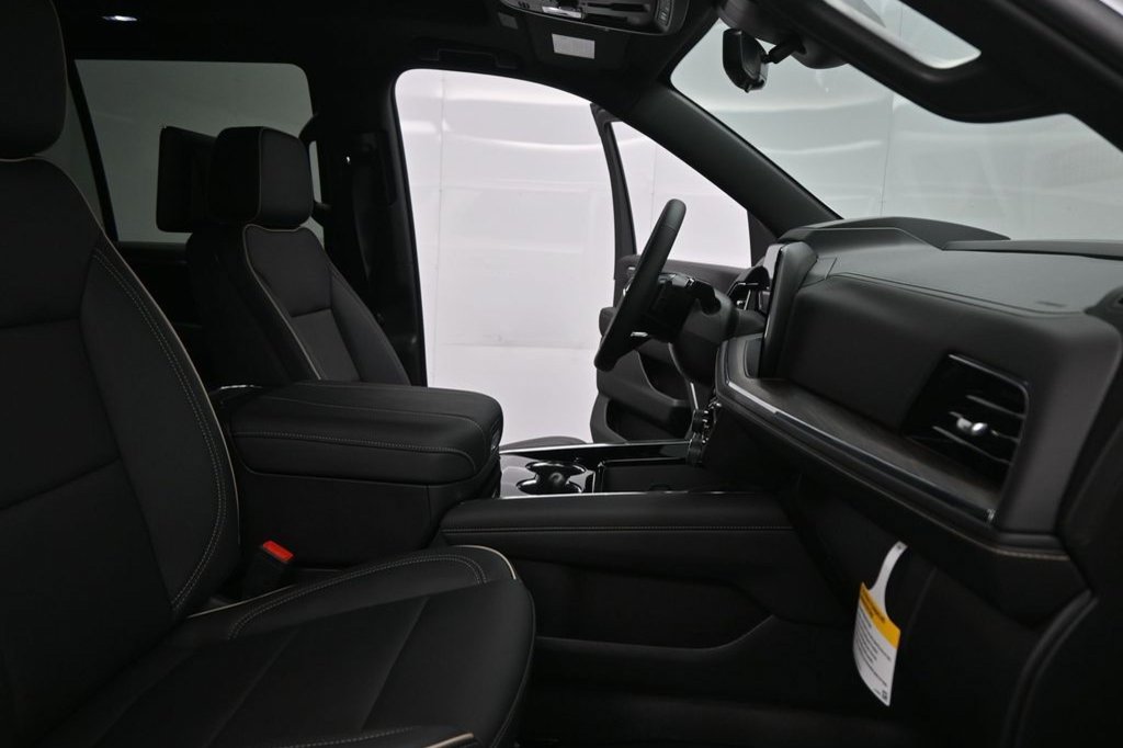 New 2025 Chevrolet Tahoe Premier AWD/4WD image 32