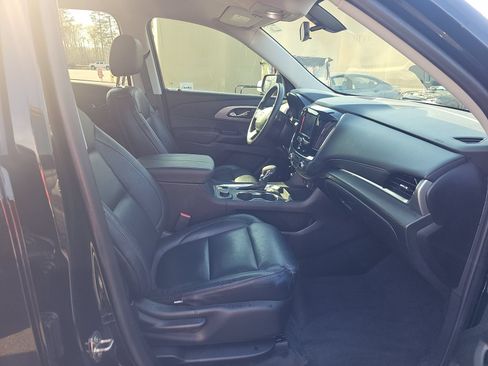 Used 2021 Chevrolet Traverse LS w/ LPO, Blackout Package FWD image 15