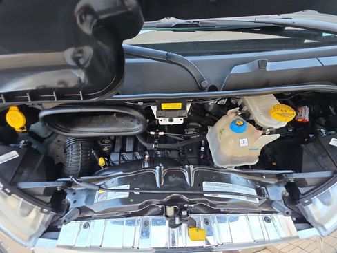 Used 2025 RAM ProMaster 2500 w/ U-Haul Equipment Group FWD image 31