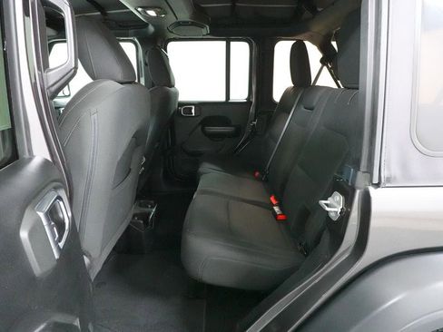 Used 2018 Jeep Wrangler Unlimited Sport S AWD/4WD image 27