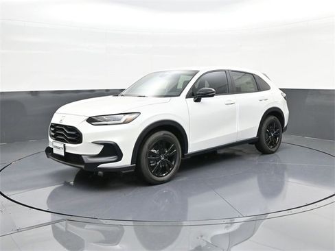 New 2026 Honda HR-V Sport image 1