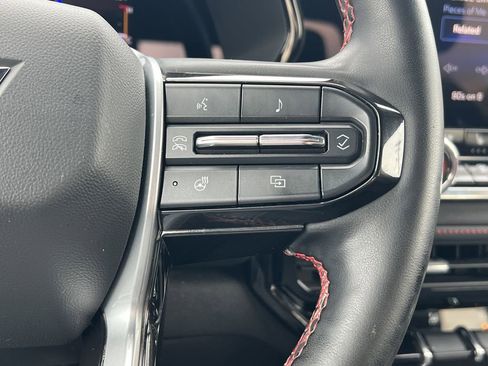 Used 2023 Chevrolet Colorado Z71 w/ Z71 Convenience Package 2 image 14