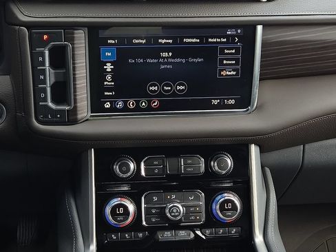 Used 2021 GMC Yukon Denali AWD/4WD image 13