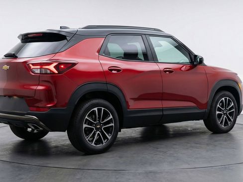 Used 2025 Chevrolet TrailBlazer LT image 9