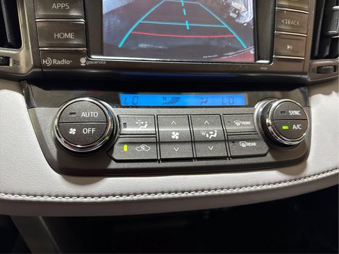 Used 2014 Toyota RAV4 XLE AWD/4WD image 30