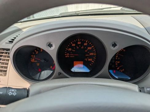 Used 2002 Nissan Altima 2.5 S FWD image 10