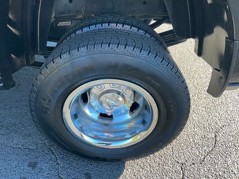 Used 2019 RAM 3500 Tradesman image 10