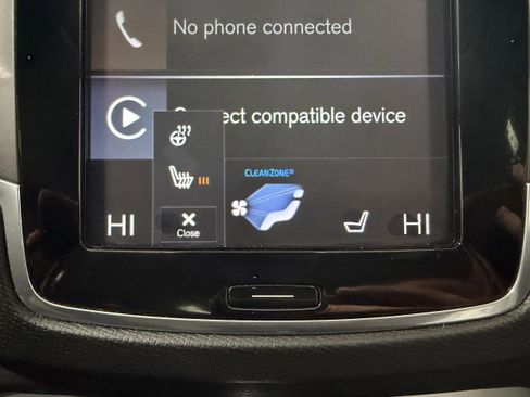 Used 2018 Volvo XC90 T5 Momentum w/ Convenience Package image 10