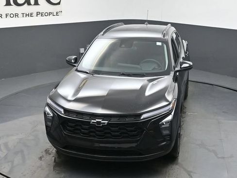New 2026 Chevrolet Trax LT w/ Driver Confidence Package FWD image 37