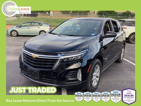 Used 2022 Chevrolet Equinox LT image 1
