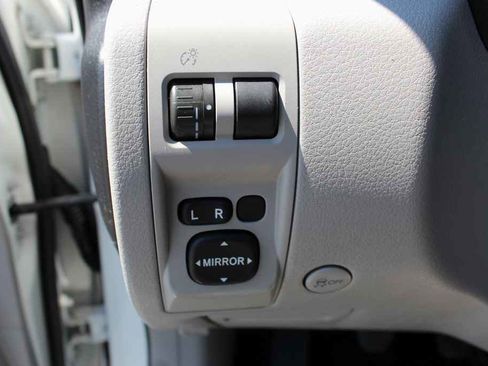 Used 2013 Subaru Forester 2.5X AWD/4WD image 14