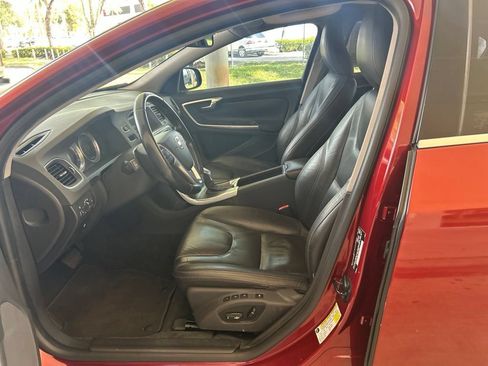 Used 2013 Volvo S60 T5 FWD image 5