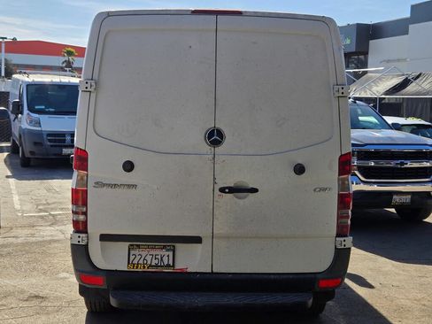 Used 2007 Freightliner Sprinter 2500 RWD image 9