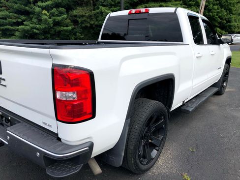 Used 2018 GMC Sierra 1500 SLE w/ SLE Value Package image 19