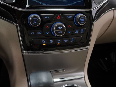 Certified 2021 Jeep Grand Cherokee Limited AWD/4WD image 38