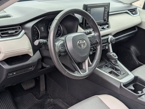 Used 2021 Toyota RAV4 XLE Premium FWD image 14