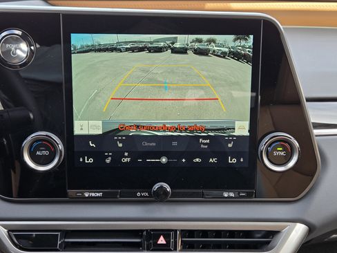 Certified 2026 Lexus RX 350h w/ Cold Area Package image 23