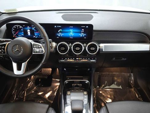 Used 2023 Mercedes-Benz GLB 250 GLB 250 image 18