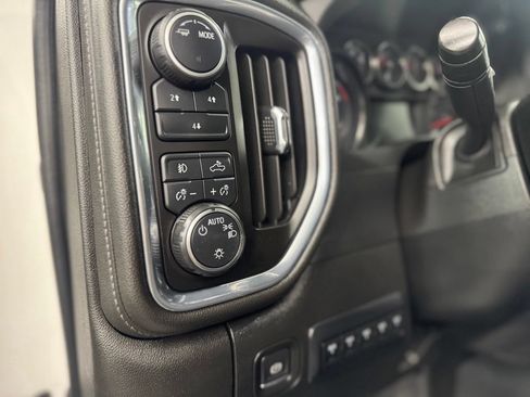 Used 2022 Chevrolet Silverado 2500 LT w/ Convenience Package AWD/4WD image 15