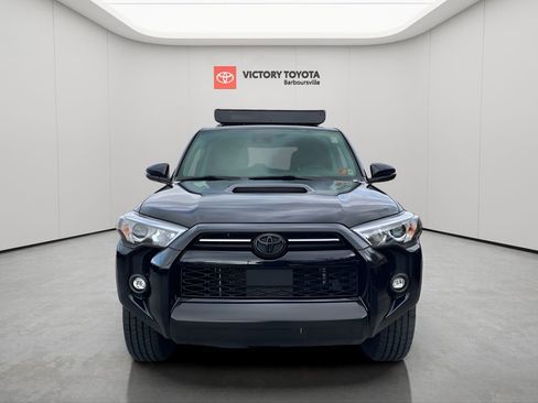 Used 2021 Toyota 4Runner Venture w/ Moonroof Package image 8