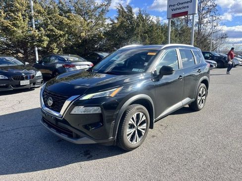 Certified 2023 Nissan Rogue SV w/ SV Premium Package image 3