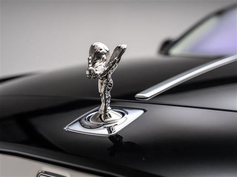 Used 2014 Rolls-Royce Ghost RWD image 11