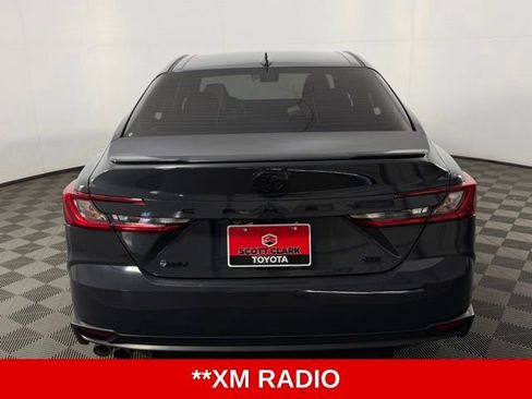 Used 2025 Toyota Camry SE image 7