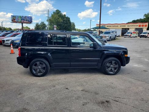 Used 2014 Jeep Patriot High Altitude image 8