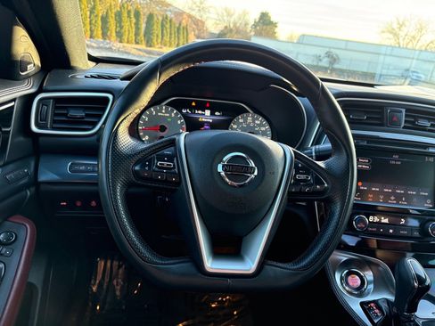 Used 2021 Nissan Maxima Platinum w/ 40th Anniversary Package image 14