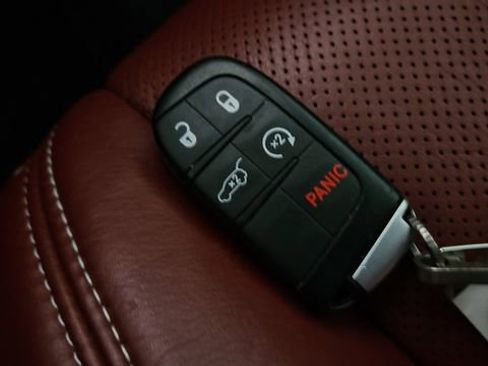 Used 2021 Dodge Durango SRT w/ Premium Interior Group AWD/4WD image 21
