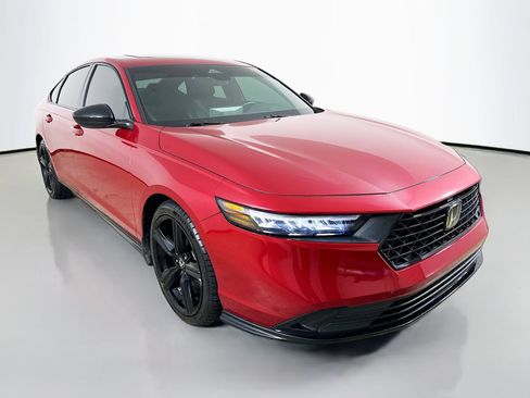 Used 2024 Honda Accord Sport image 3