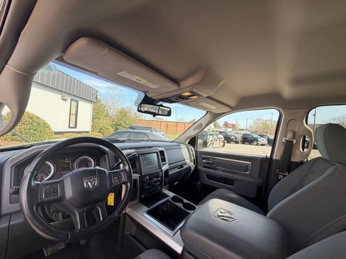 Used 2015 RAM 2500 Big Horn image 23
