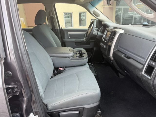 Used 2020 RAM 1500 Classic SLT AWD/4WD image 7