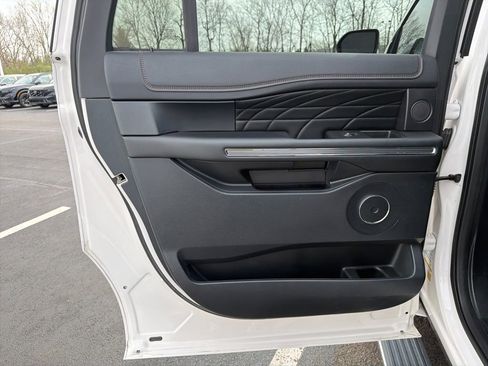 Used 2019 Ford Expedition Max Platinum image 20