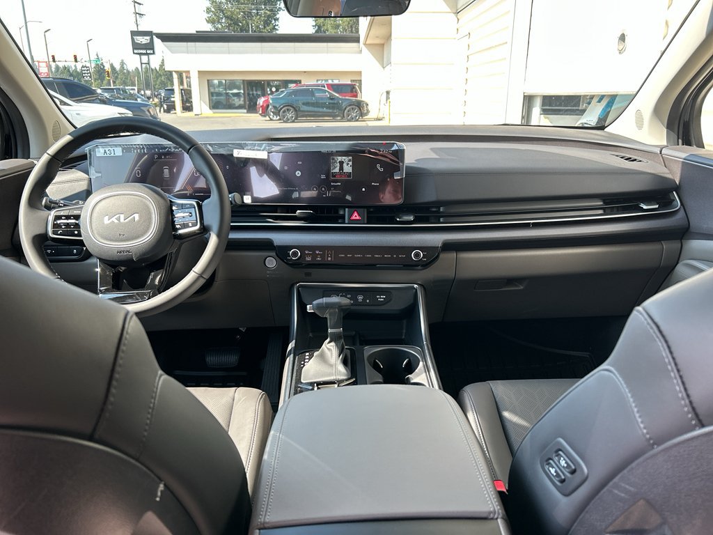 New 2026 Kia Carnival EX FWD image 16