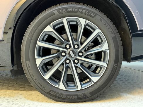 Certified 2024 Cadillac Lyriq Sport image 12