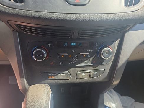 Used 2018 Ford Escape SE FWD image 10