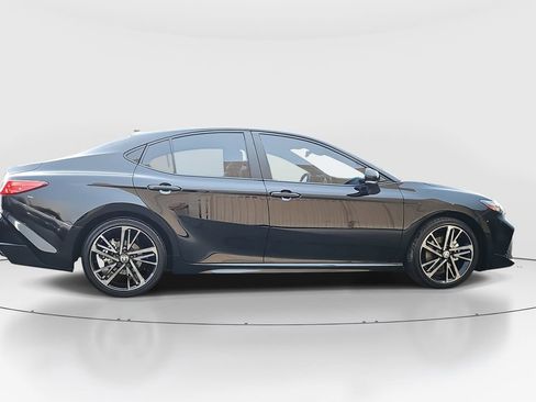 Used 2025 Toyota Camry XSE image 4