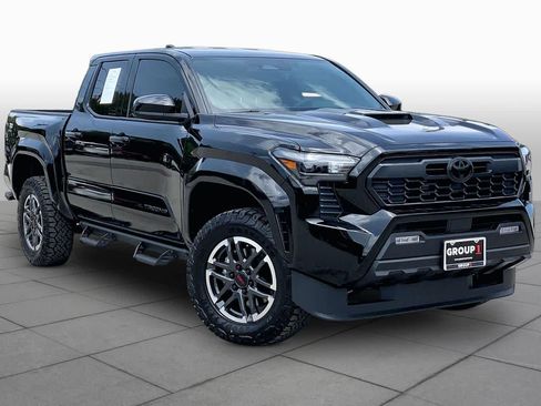 Used 2026 Toyota Tacoma TRD Sport AWD/4WD image 3