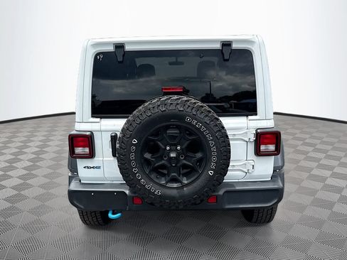 Used 2023 Jeep Wrangler Unlimited w/ Sun & Screen Package AWD/4WD image 7