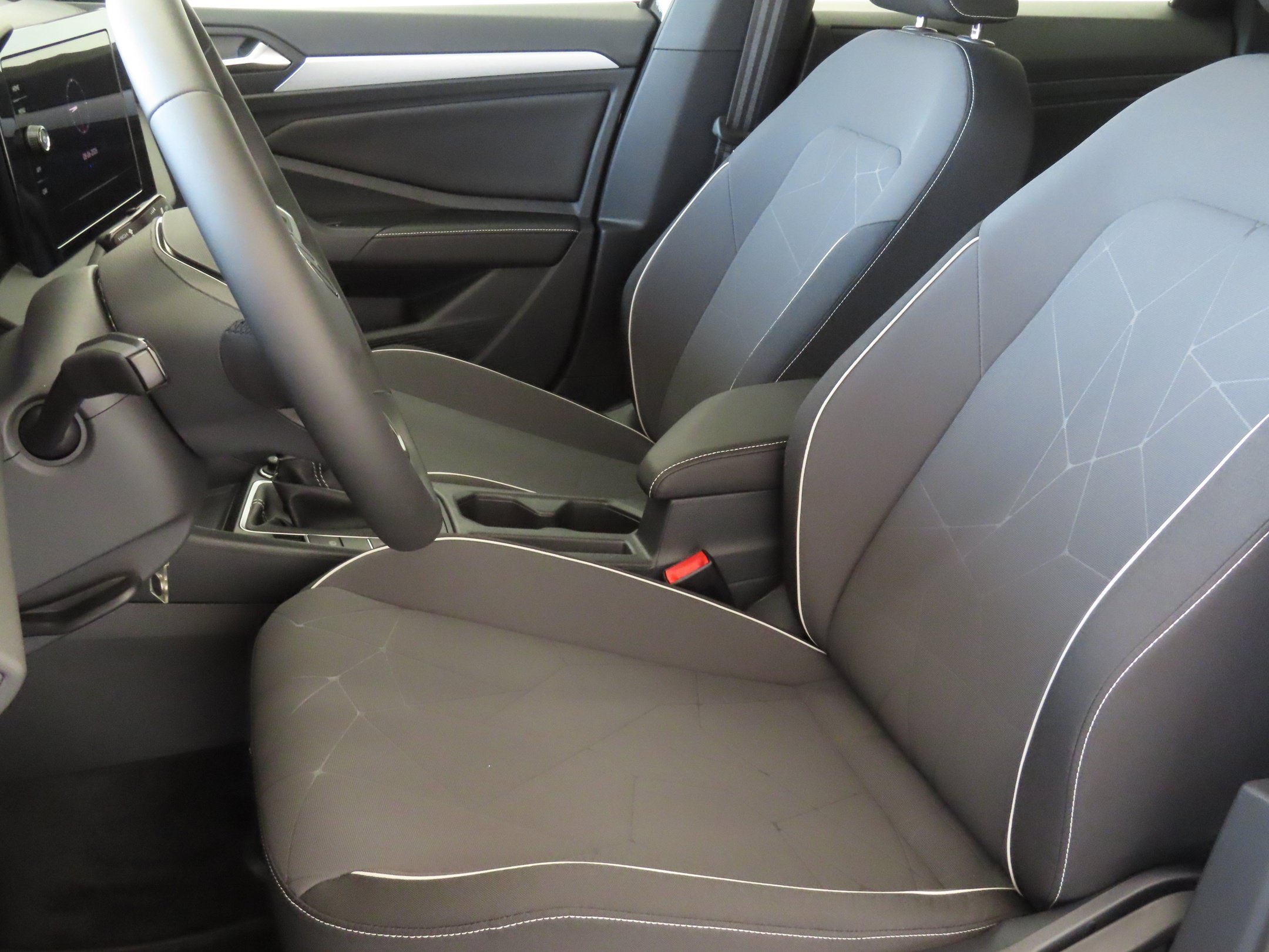 Used 2026 Volkswagen Jetta Sport FWD image 11