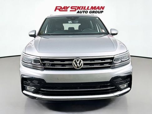 Used 2019 Volkswagen Tiguan SEL Premium R-Line w/ 3rd Row Seat Package AWD/4WD image 2